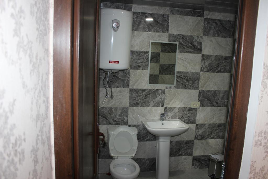 Sakhli Laghamshi Hotel Mestia Exterior photo